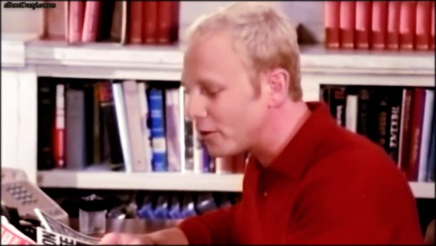 Ian Ziering as Steve in Beverly Hills 90210! (Season 10)