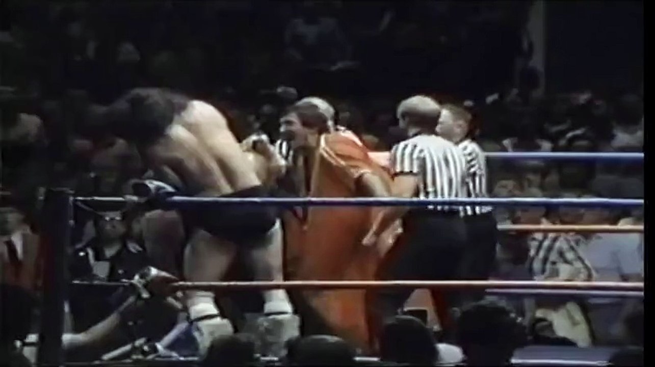 Crusher Blackwell turns babyface