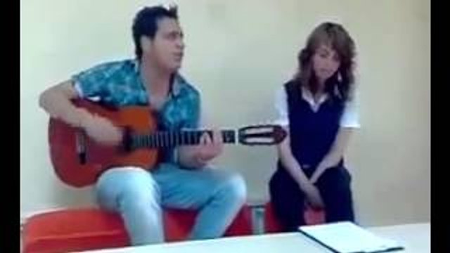 Amatör Şarkılar Kızın Sese Dikkat Haketmedim Seni240p H 264 AAC.mp4