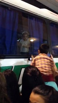 Oli saludando a la salida de Marcianos en la Casa 2 - 02 de Enero