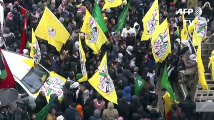 Thousands in Hebron for Palestinians' funeral