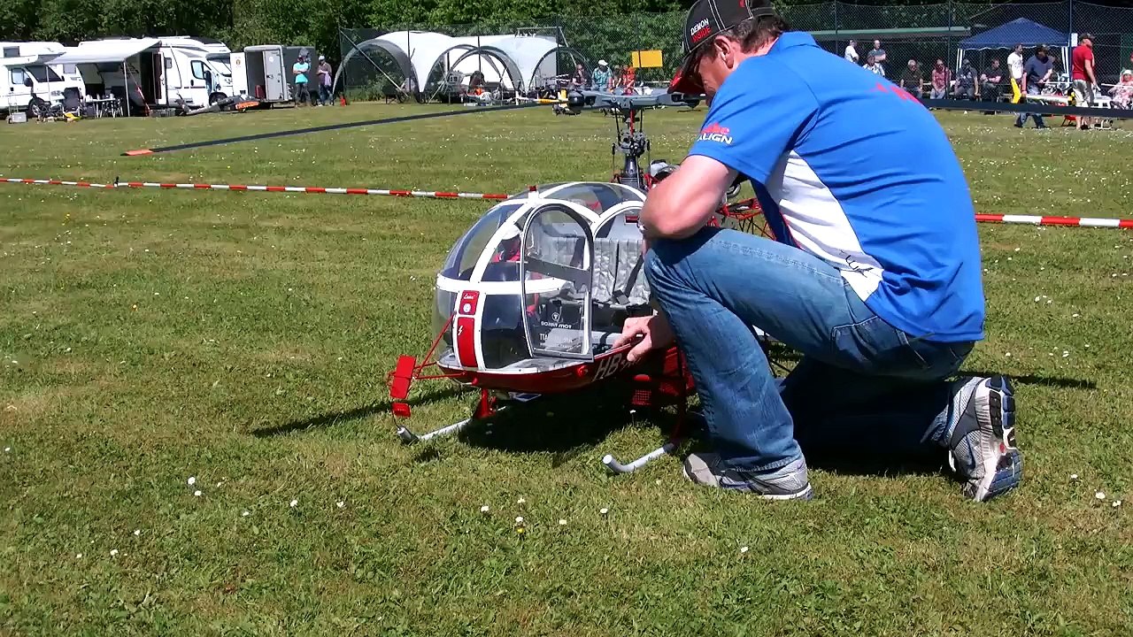 SA 315 B LAMA GIGANTIC SCALE RC TURBINE MODEL HELICOPTER / Turbine meeting 2015 *1080p50fp