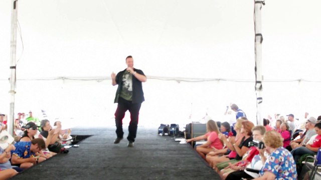 Scott Michael sings 'Working On A Building' Elvis Week 2014