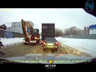 Un conducteur de pelleteuse bien sympathique