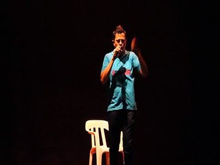 Humorista y Trovador Colombiano