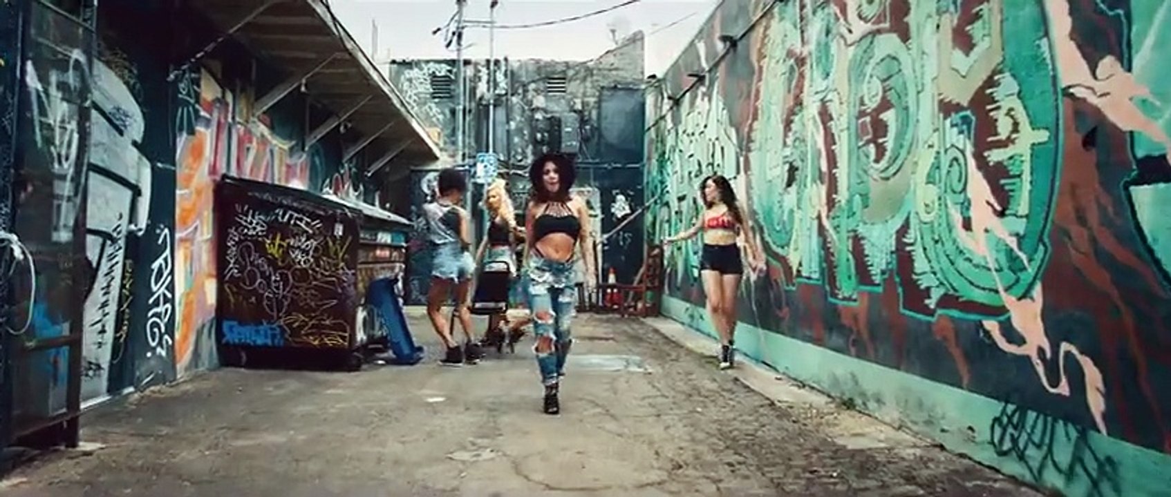 Anna Abreu - Bandana
