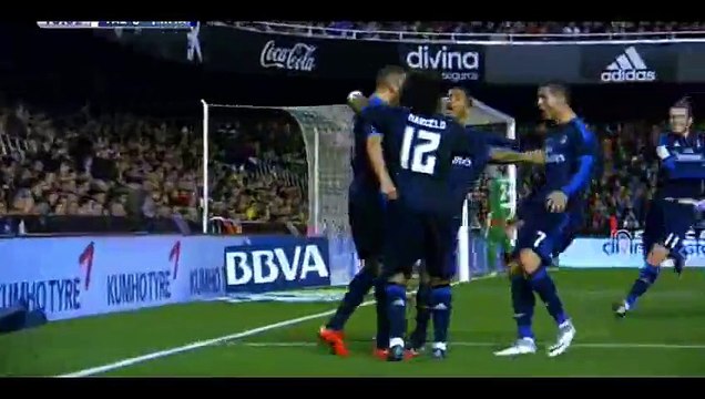 هدف جماعي رائع لريال مدريد ينهيه بنزيما