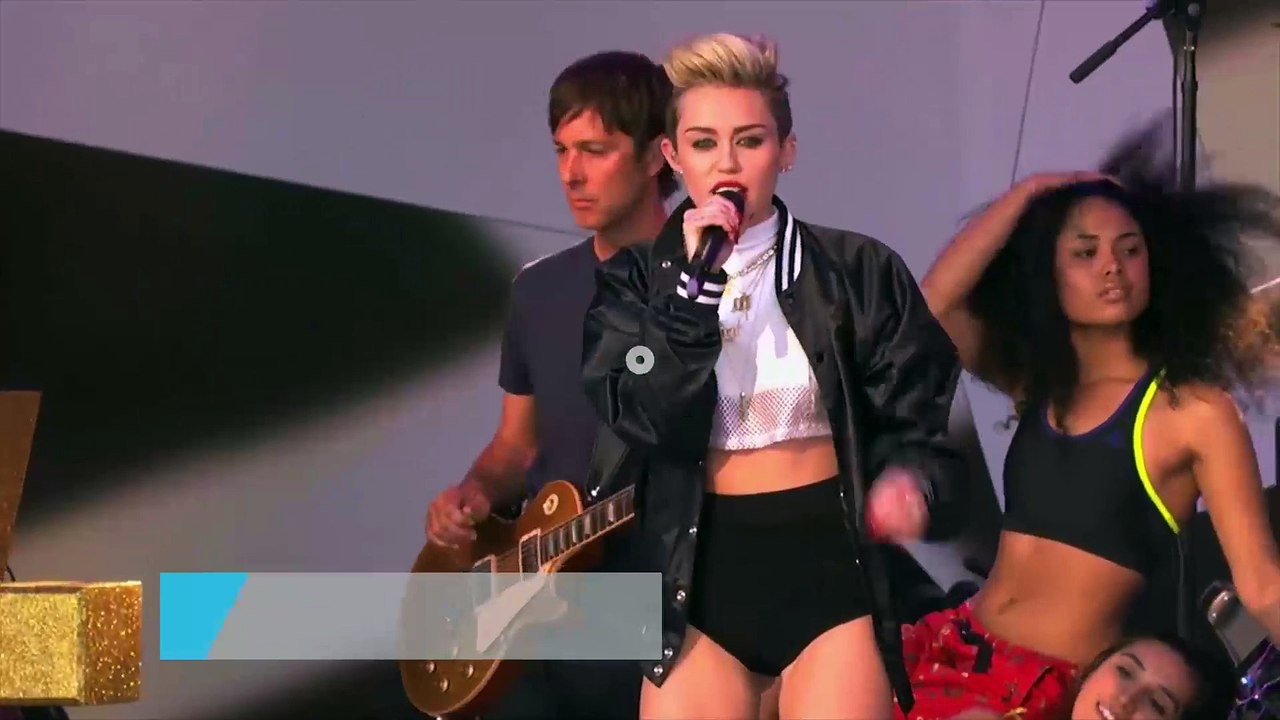 Back Together? Miley Cyrus Reportedly Spotted Kissing Liam Hemsworth