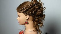 Knotted hairstyle for medium long hair with curls