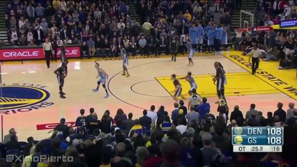 Kenneth Faried évacué sur civière