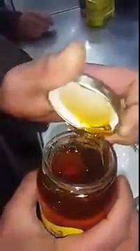شاهد أسهل طريقه لكشف العسل اذا كان مغشوش أو أصلي