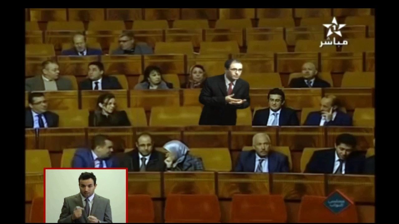 برلماني- التقاعد غادي يبقى،ولي عاطينا ختو يجي يديها!!!  هههه .