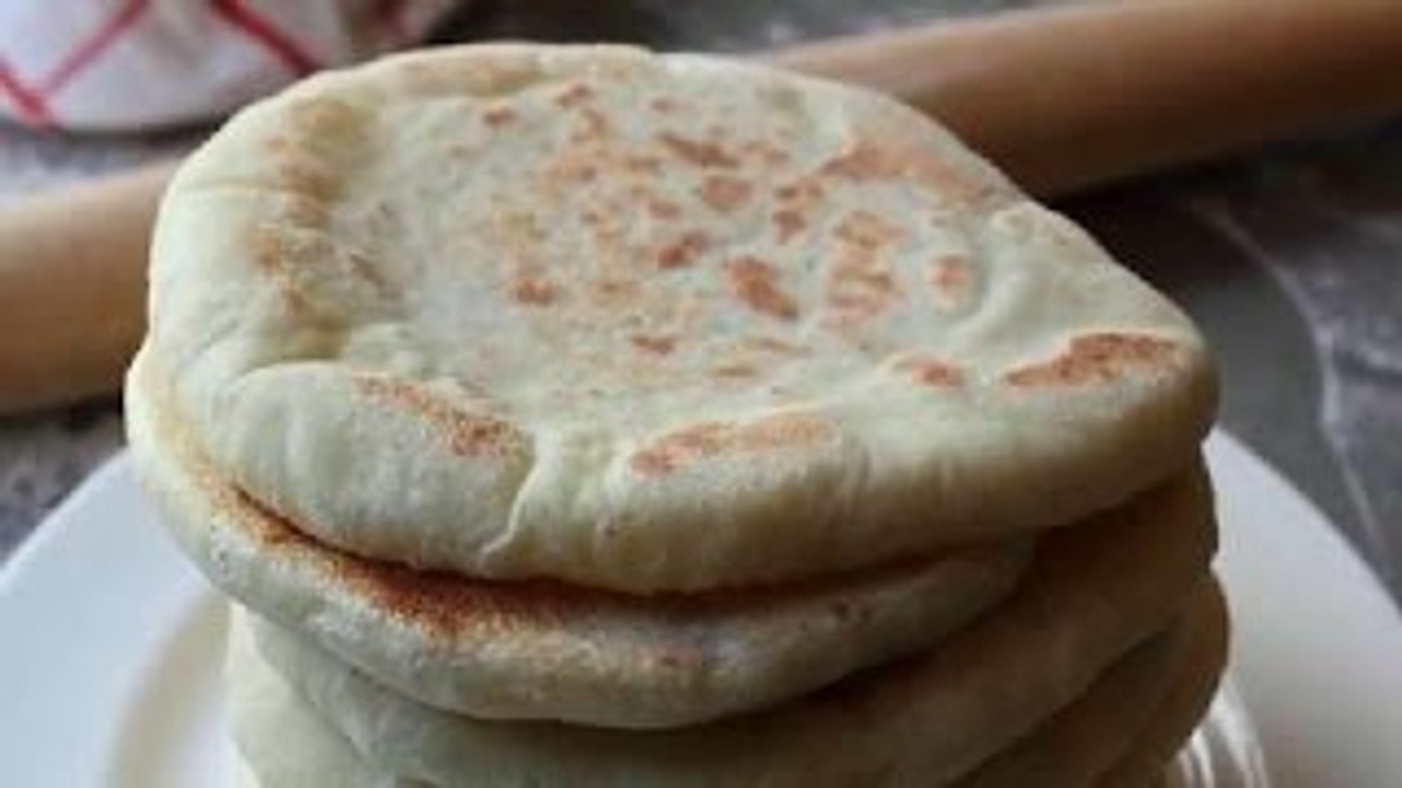 طريقة إعداد خبز في المنزل خبز الدار بالسميد و ا...