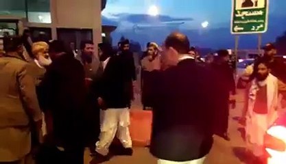 آپ ہر حکومت کے ساتھ ہوتے ہیں لیکن ہم پشتونوں کے حق میں نہیں بولتے