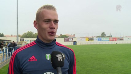 03-01-2016 Karsdorp wil niet over kampioenschap praten