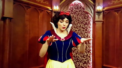 Snow White & Belle meet & greet  Disneyland CA!