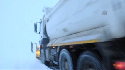 Yurtta Kış - Doğum Sancıları Başlayan İki Kadın Hastaneye Ulaştırıldı