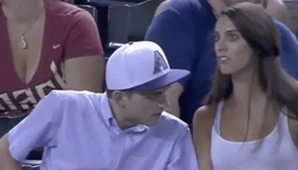 Culotte vibrante télécommandée, sa réaction est énorme ! Regardez