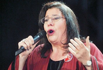 Γεια χαρά. ---- Μαρία Φαραντούρη & Zulfi Livaneli