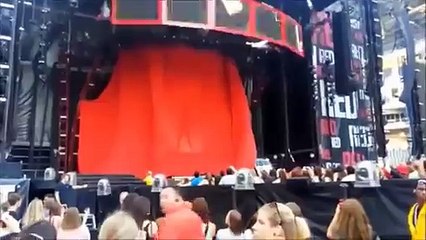 Taylor Swift RED Tour Concert Movie 1080p._4