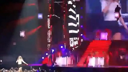 Taylor Swift RED Tour Concert Movie 1080p._17
