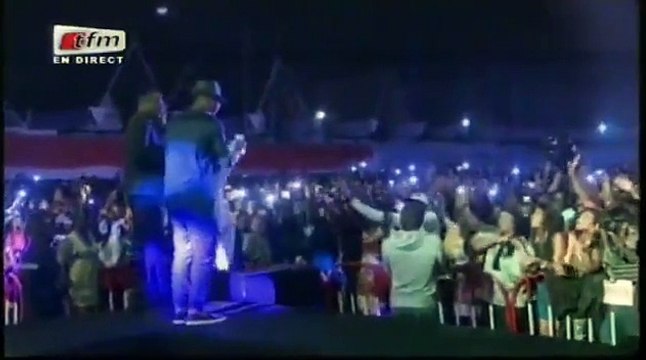 EL HADJ DIOUF AU GRAND BAL DE YOUSSOU NDOUR