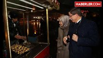 Davutoğlu, Kestane Alırken Çekilmiş Fotoğrafını Instagram'dan Paylaştı