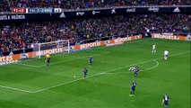 Negredo big missed chance in last minute chance to win the game for Valencia vs Real Madrid