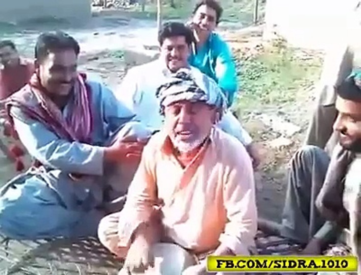 ⁣Pakistani Baba sings funny song