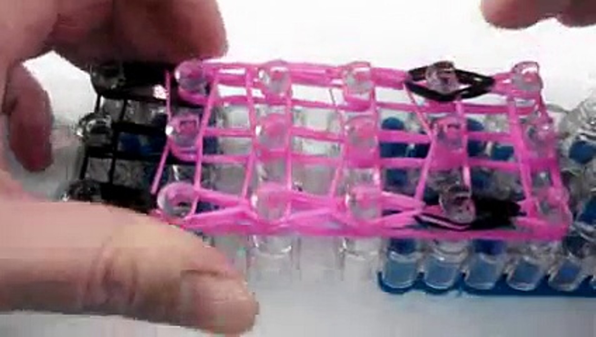 ⁣CУМОЧКА ДЛЯ КУКОЛ (monster high,Bratzillaz,barbie) Плетение из резинок Rainbow Loom Bands.