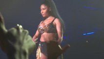 Nicki Minaj - Anaconda (Live) @ Paris, Zénith (26.03.2015) HD