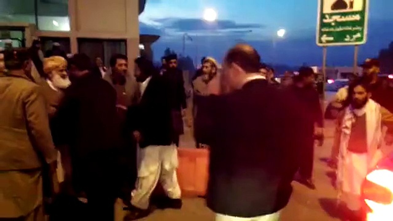 عوامی نمائندے عوام کو جوابدہ ہوتے ہیں