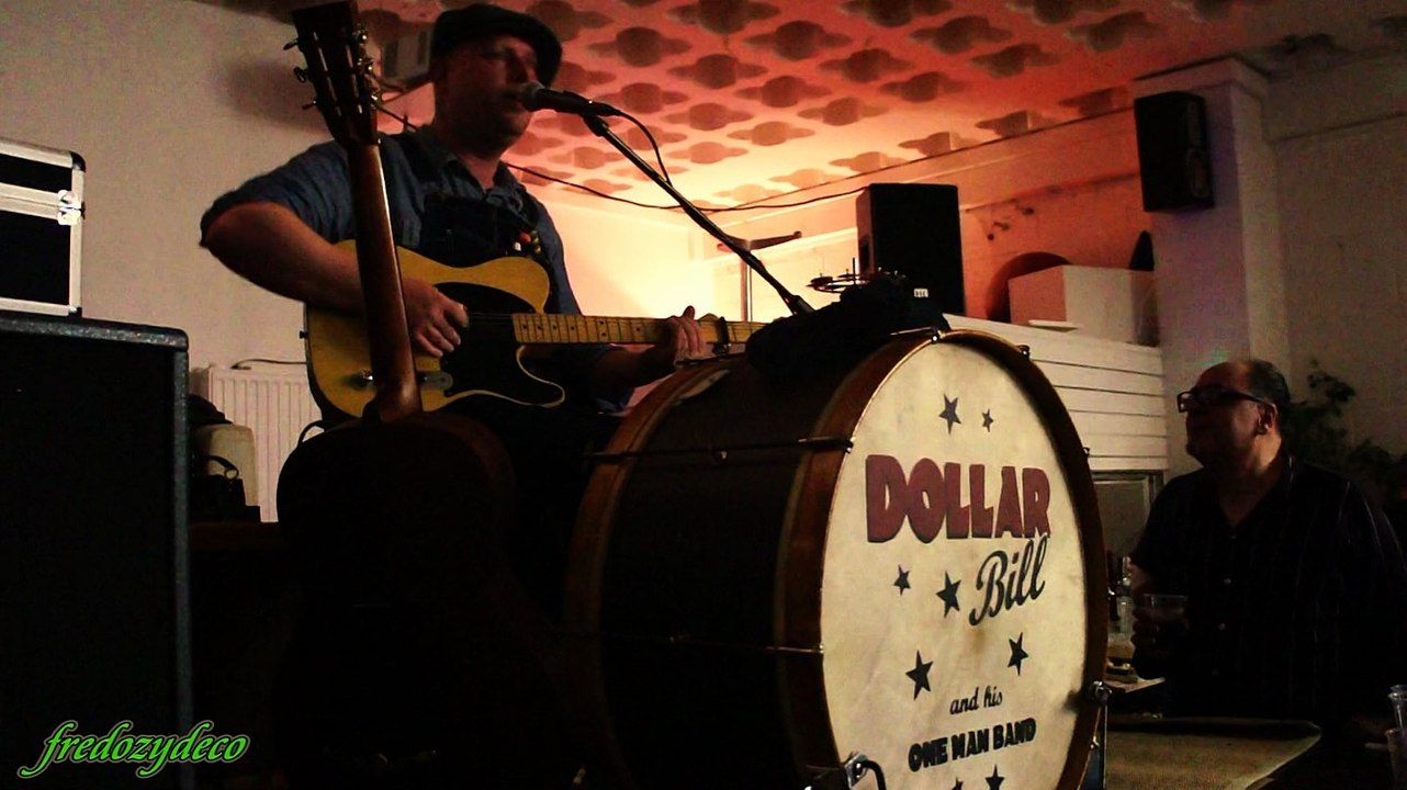 Dollar Bill in Paris December 31, 2015 - Baby Please Don't Go