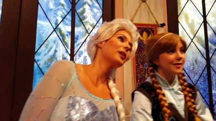 Anna & Elsa hang out with Hans  Disneyland CA!