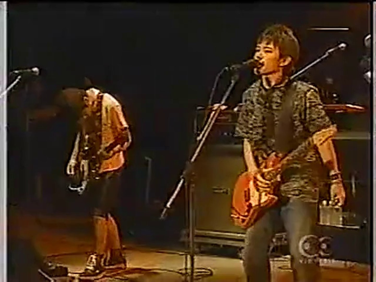 SPITZ スピッツ - Rock Rock こんにちは！ 2001 - Vídeo Dailymotion