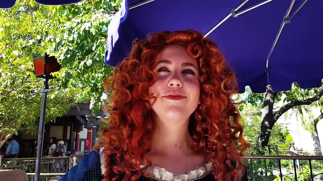 Merida & Rapunzel's hair contest  Disneyland!