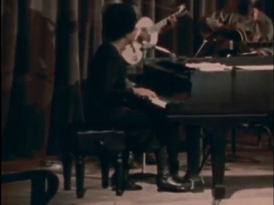 ニーナ