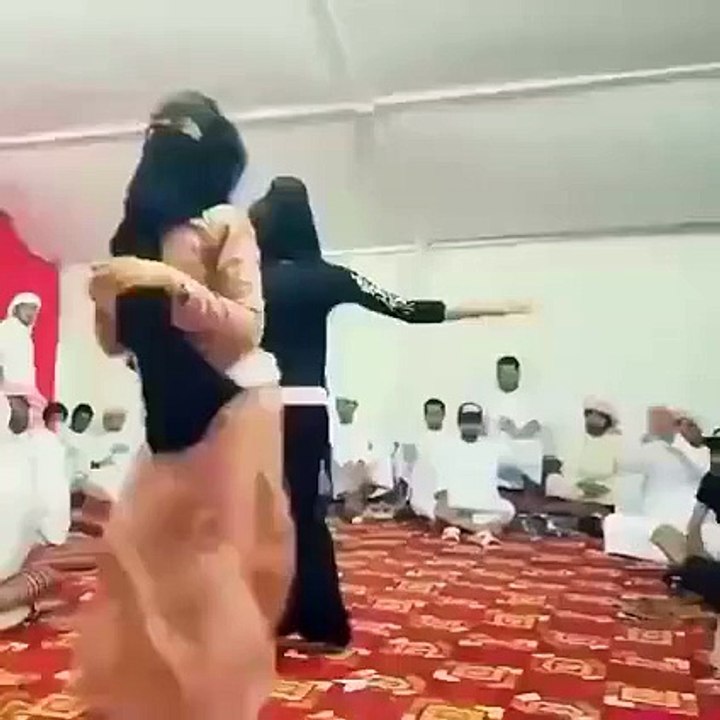 Arabic Wedding Girl Dance