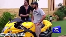 Shahid Afridi Gives A Surprise To People