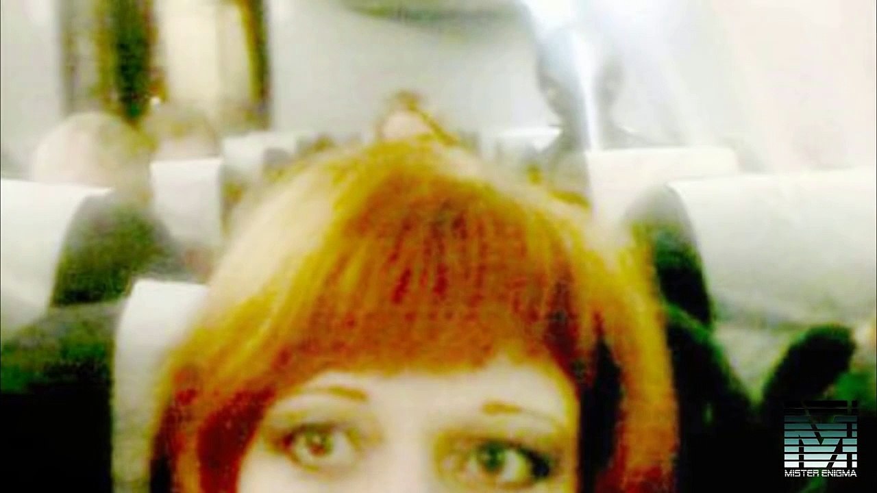 Large Disc Shaped UFO In Mars Rover Photo? (Mars Mysteries)