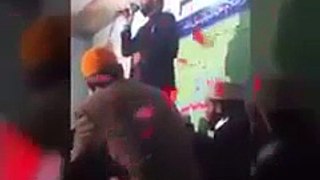 Shocking Death During Reciting Naat Watch Video...................