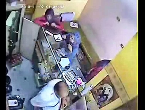 Après les drôles de dames , voila le vole des dames Mdrrr