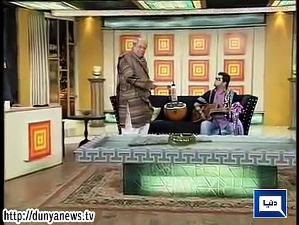 Azizi Senior Singer 'Classic vs POP Music' Hasb e Haal