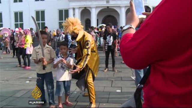 Indonesia's giant puppets fascinate locals and visitors alike