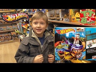 ✔ Хот Вилс. Покупка новой игрушки от Игорька. Видео для мальчиков / Hot Wheels video for children ✔
