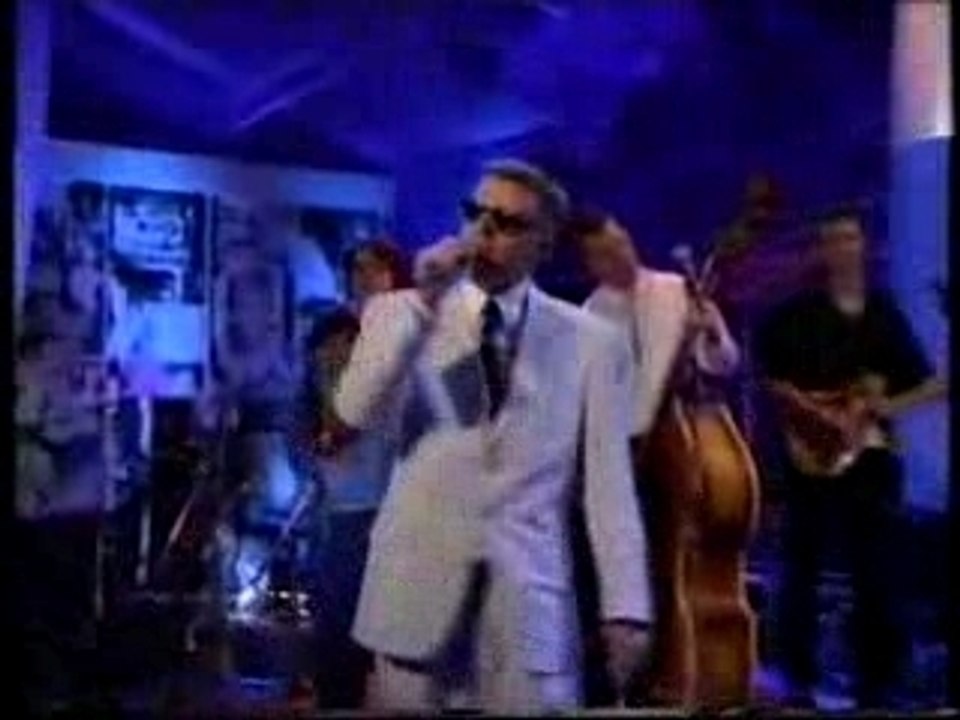 Suggs - Suedehead (Morrissey Cover) 1993