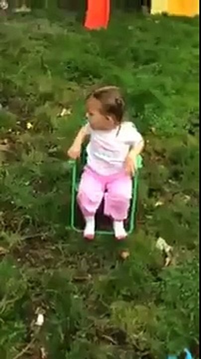 funny babe in chair