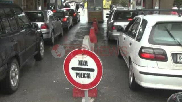 Nis kthimi i shqiptarëve drejt Greqisë, fluks në Kapshticë - Ora News- Lajmi i fundit-