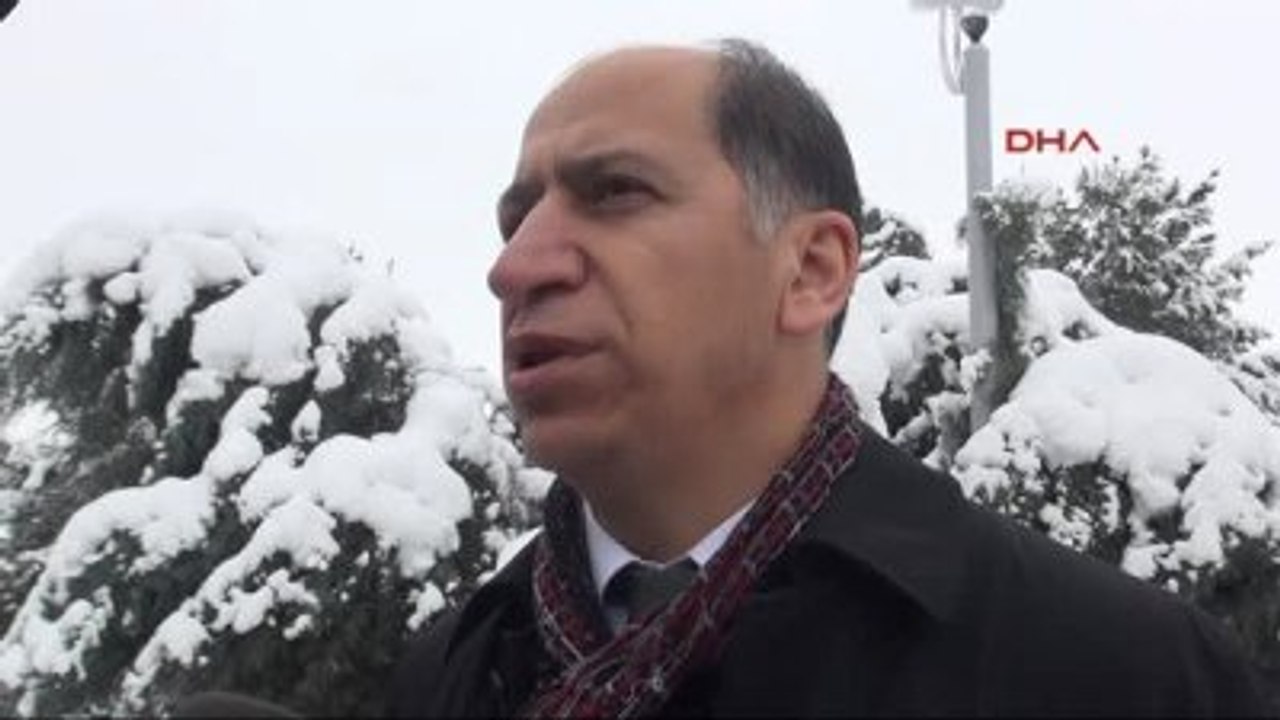 Batman'da Kuşlar ve Yabani Hayvanlar İçin Yarım Ton Yem