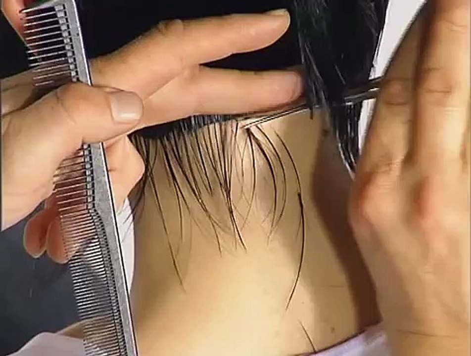 Cute Bob Hair Cut - Modern Short Haircut Tutorial